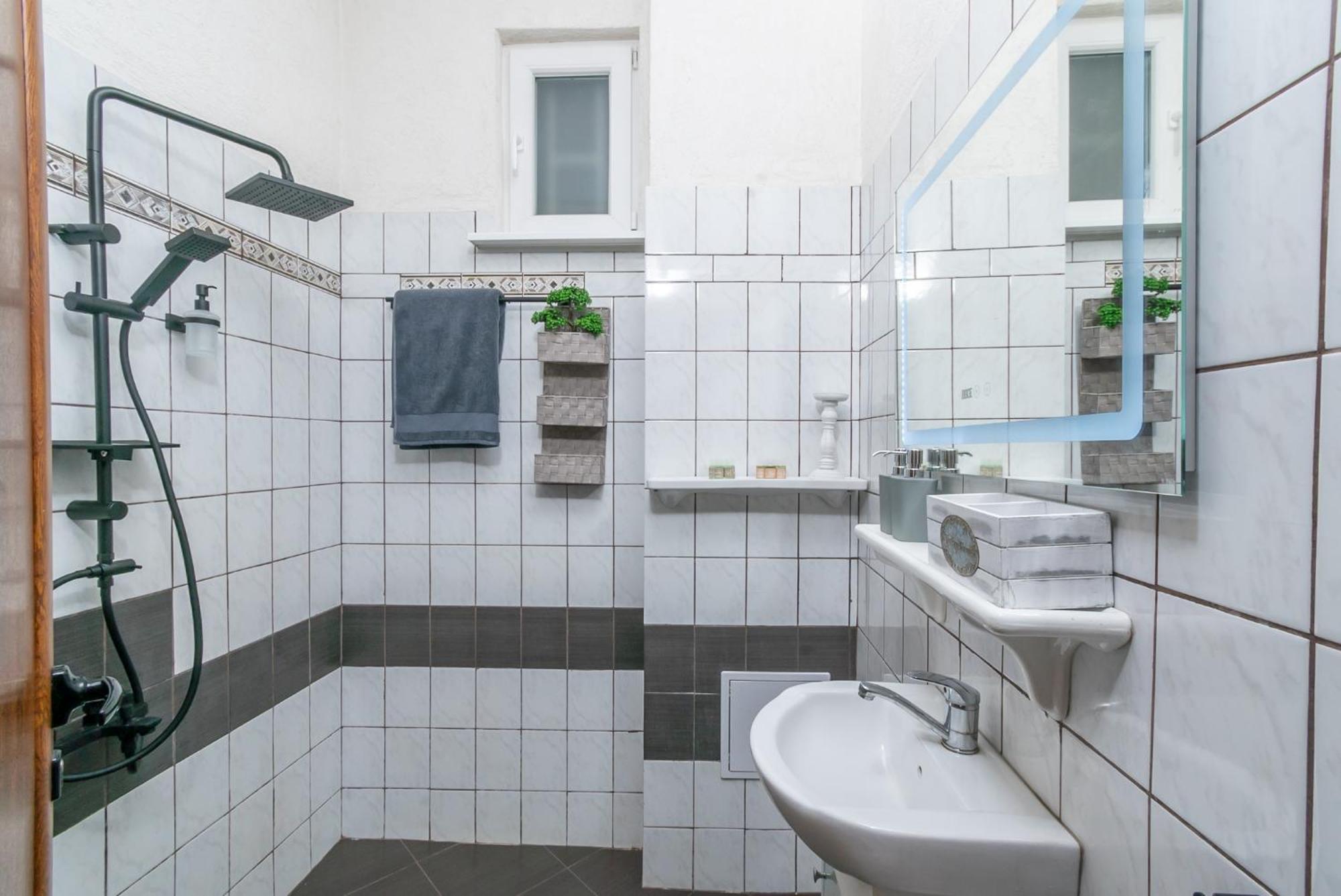 Vintage Home By Ndk And Vitosha Blvd With Free Secured Parking Sófia Exterior foto